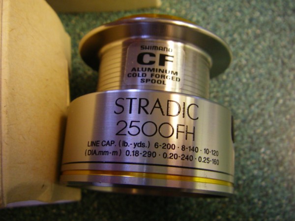Stradic 2500 Spools 002.jpg